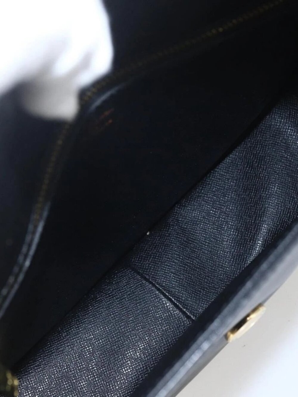 LOUIS VUITTON Epi Saint Cloud GM Shoulder Bag Black Noir - Picture 12 of 16